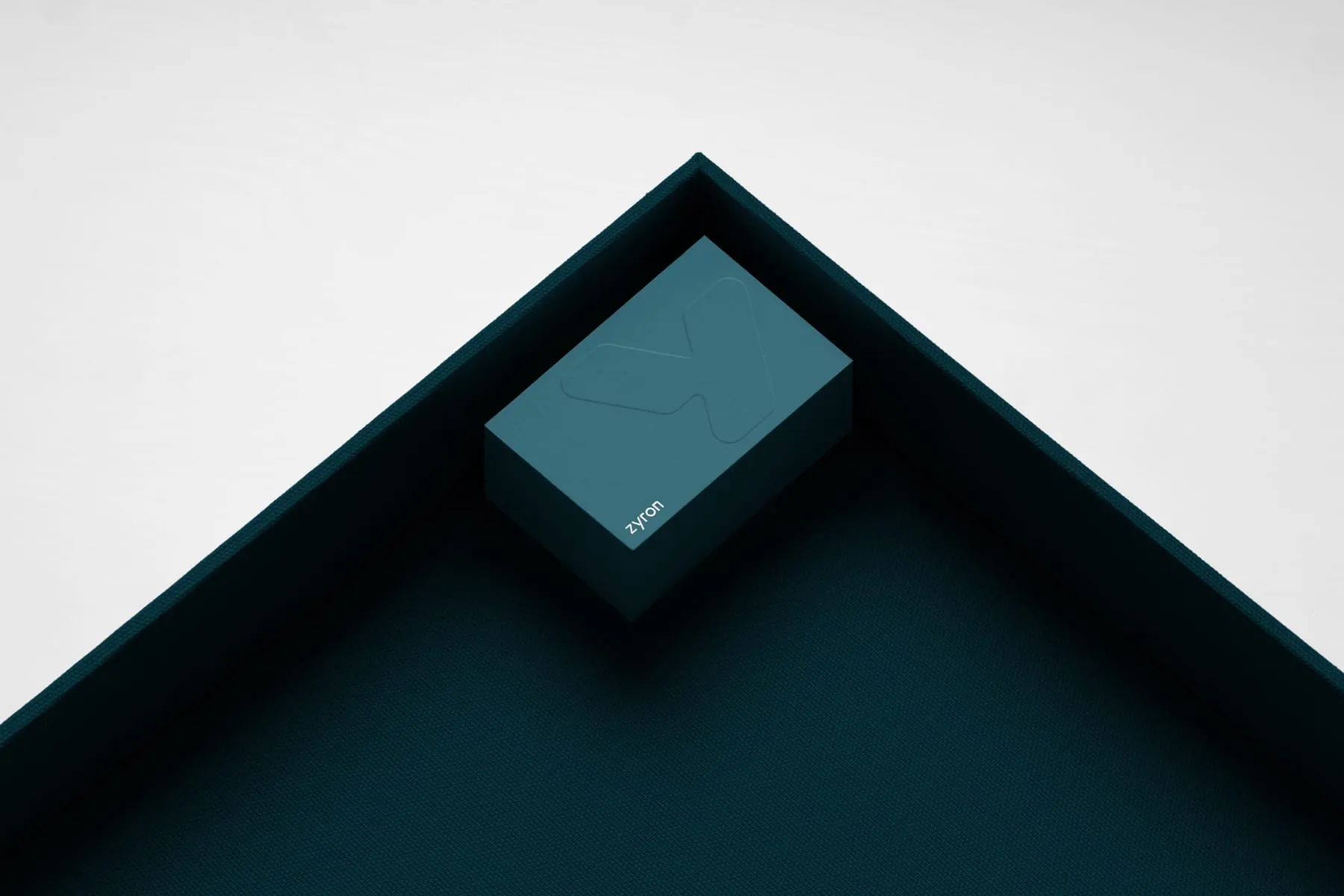 Zyron, frame 8
